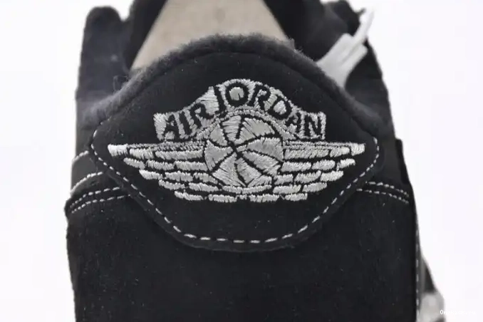 One Kick Scott Air Jordan Travis Phantom Black x 1 OG Low DM7866-001 0701